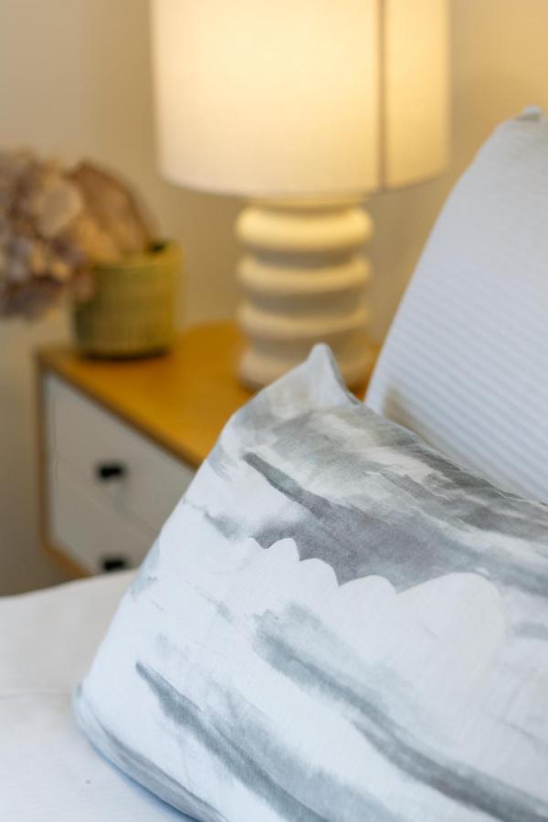 Apartament Cashel Street Hideaway 2 Bed 2 Bath Christchurch Zewnętrze zdjęcie