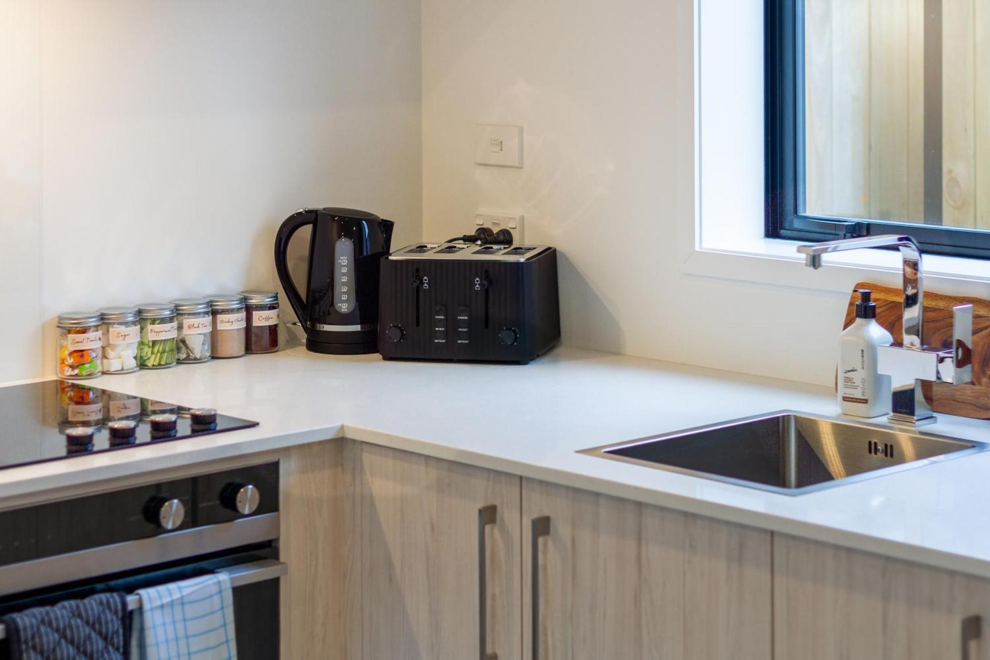 Apartament Cashel Street Hideaway 2 Bed 2 Bath Christchurch Zewnętrze zdjęcie